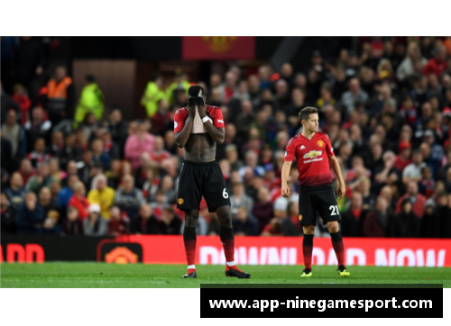 曼联大胜热刺，卢卡库梅开二度领衔，索尔斯克亚赞球队表现火力全开